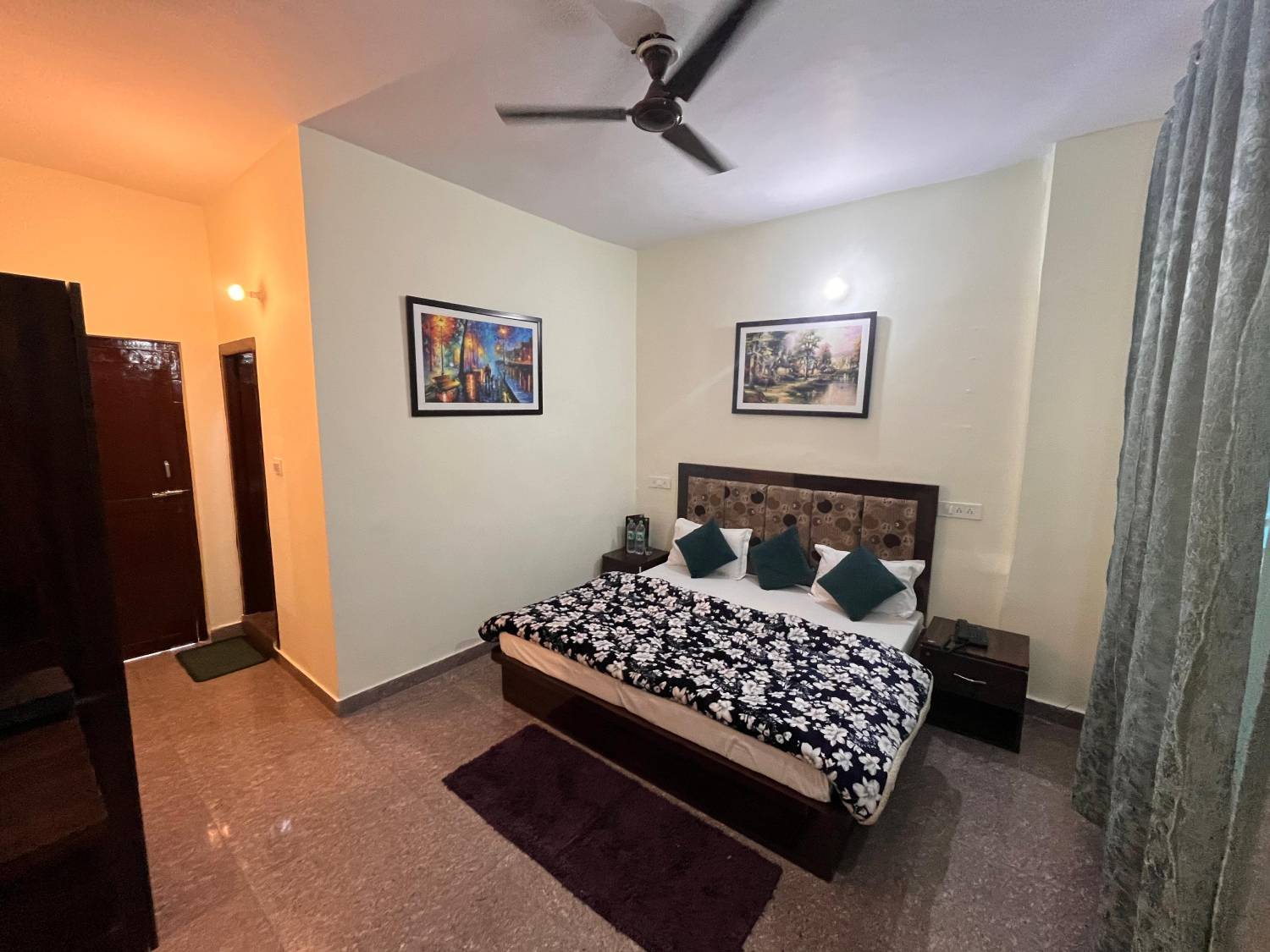 Guest room at Hotel AAA